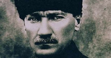 Atatürk, bütün dünyanın sahiplendiği bir devrimcidir…